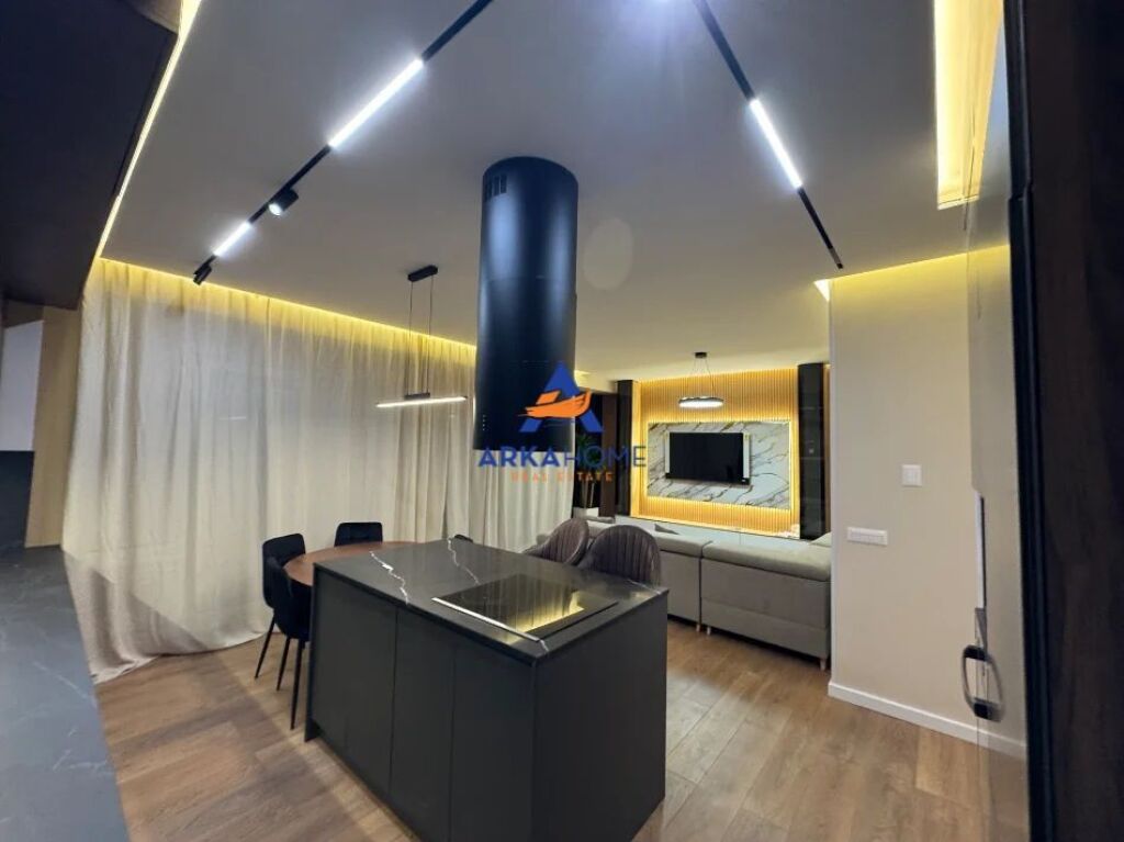 AFFITTASI APPARTAMENTO 2+1+BALCONE "VIA PINARE, GIARDINO BOTANICO" 1200 EURO