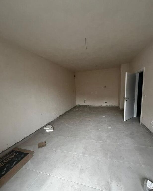 APARTAMENT 2+1 PER SHITJE / 5 MAJ
