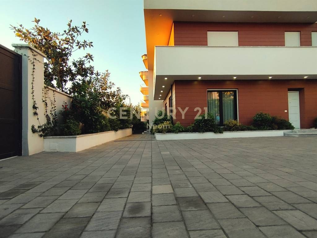Villa for sale near Venue Club