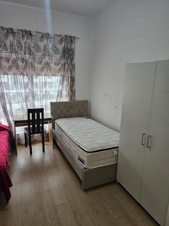 Appartamento 2+1+parcheggio in affitto a Mangalem in Ali Dem
