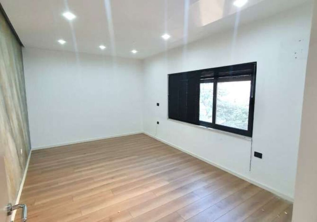 Business Premises for Rent in BLLOK