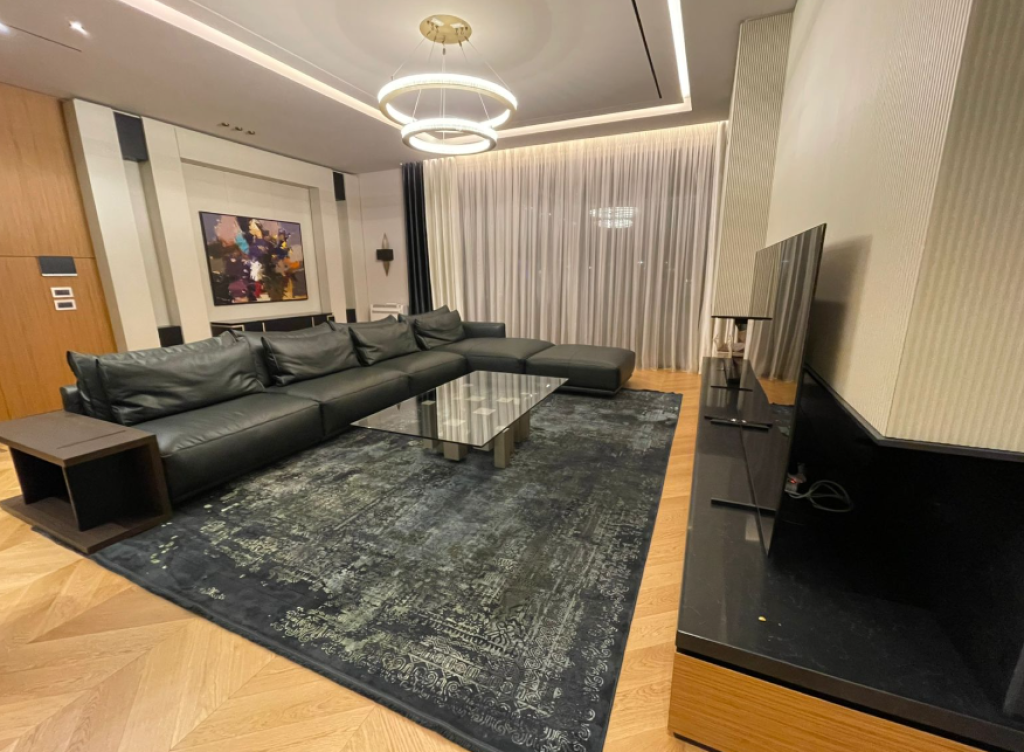 🏡 Villa su 3 Piani in Vendita – Mandarin Residence