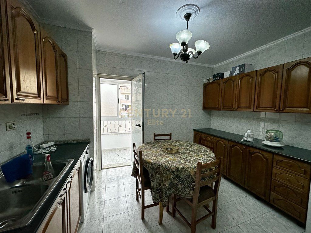 Apartment 2+1 for rent on Dritan Hoxha Street, Laprakë| 120 m² | 600€/month