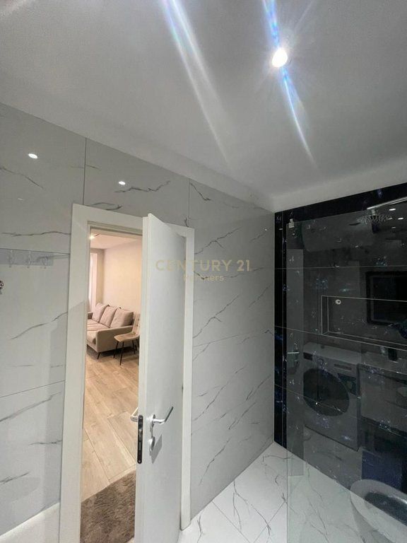 SHITET APARTAMENT 2+1 – 21 DHJETORI, TIRANË
