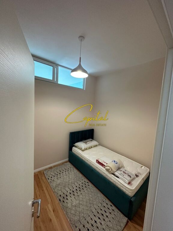 APARTAMENT ME QIRA 2+1 5 MAJI 60.000 LEKE