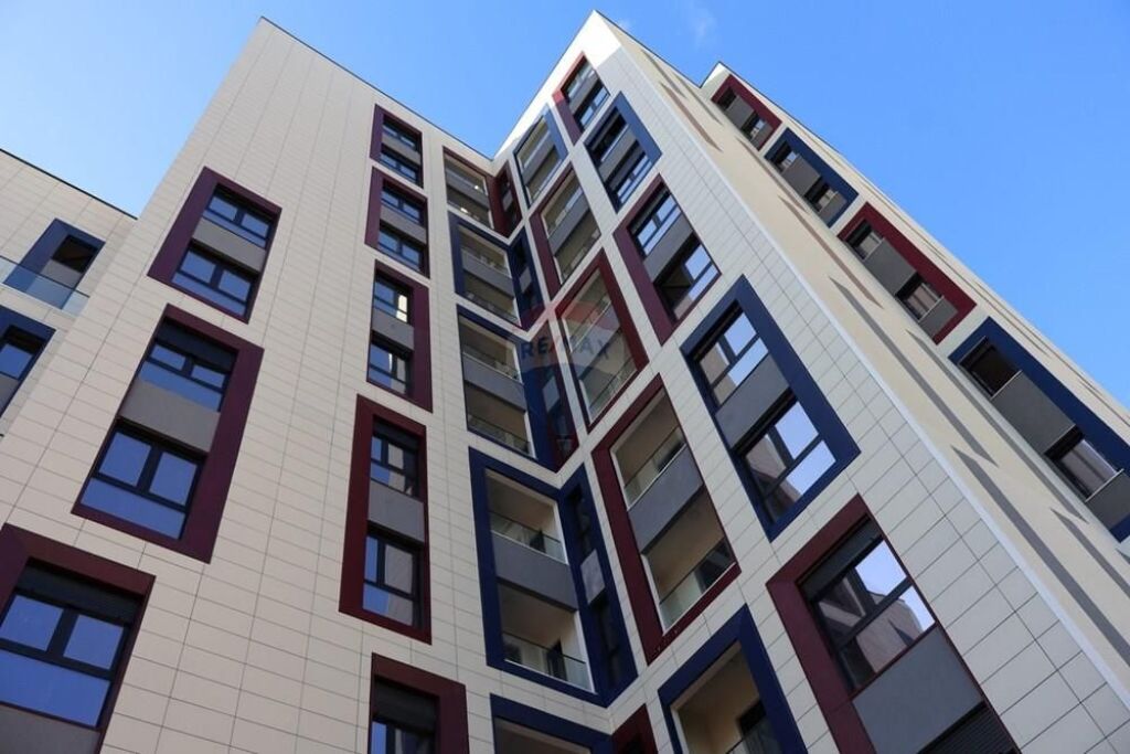 Apartament 2+1+2 ne shitje , Komuna E Parisit