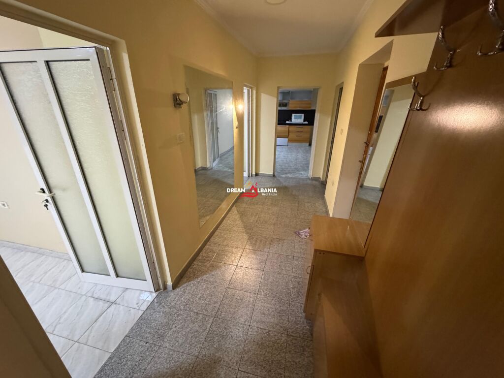 Appartamento 3+1 in vendita Centro tra Via Myslym Shyri e Via Kavaja (ID 4131494 )
