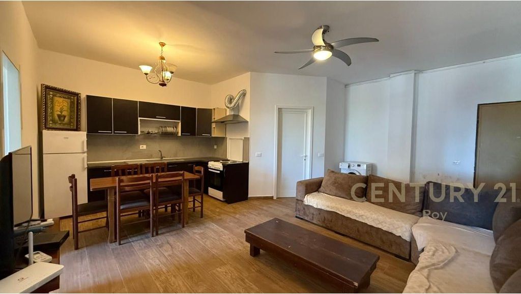 SHITET APARTAMENT 2+1 ME PAMJE DETI!20M LARG PLAZHIT!