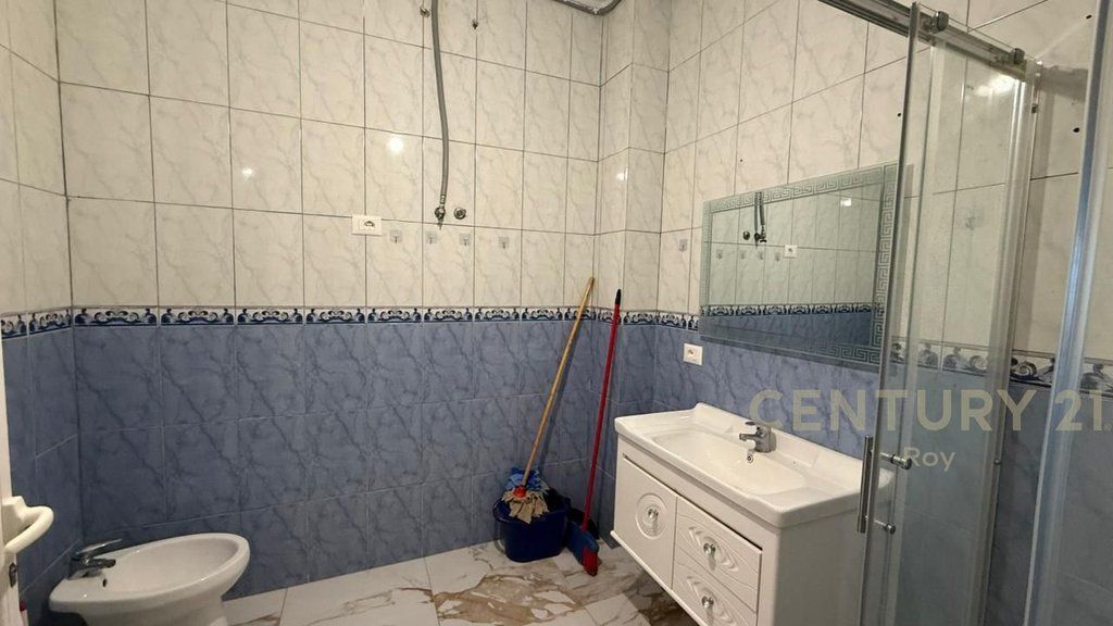 SHITET APARTAMENT 2+1 ME PAMJE DETI!20M LARG PLAZHIT!