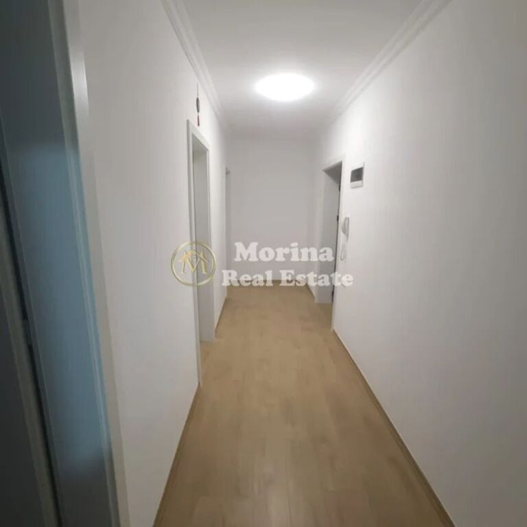 Affitto | Appartamento 2 + 1 | Piazza Skënderbej | 1200 €/mese