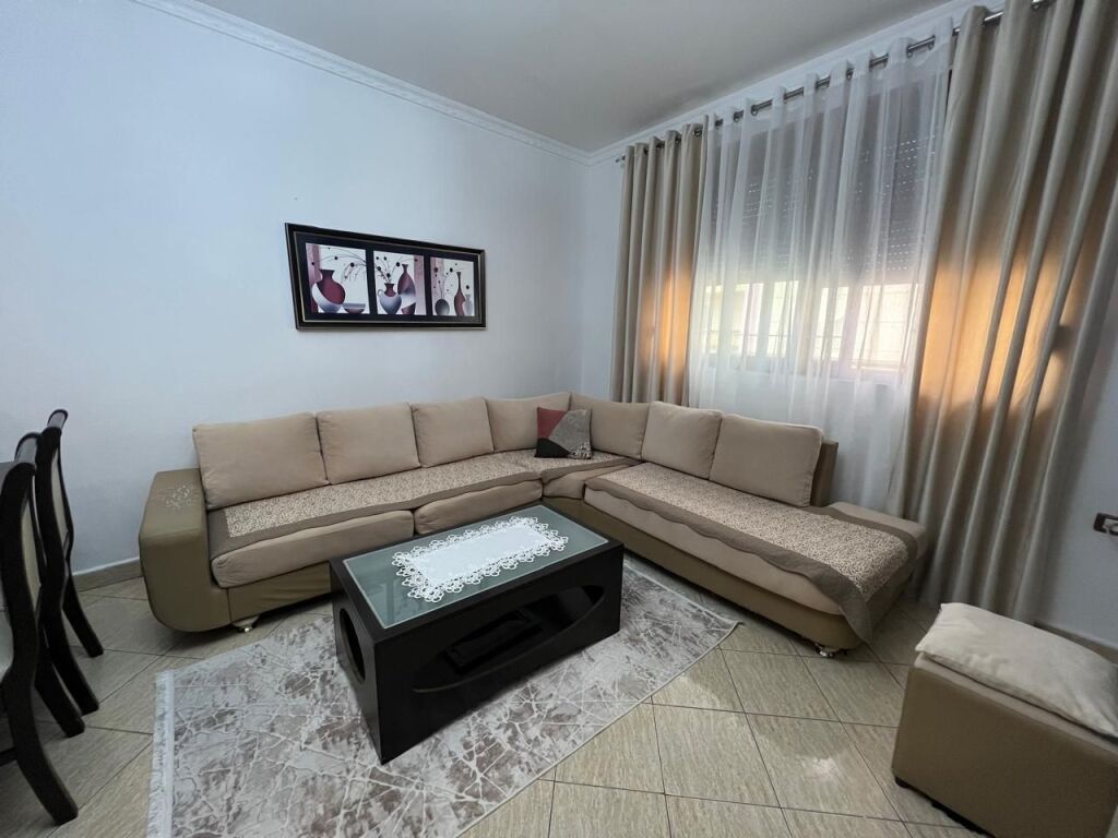 Jepet me Qera super apartament 2+1, 500 € , ne Don Bosko Afer Zogu i Zi