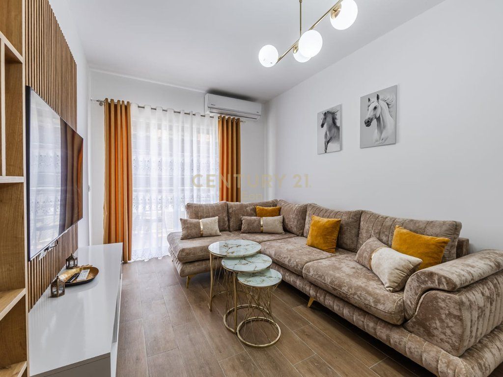 SHITET SUPER APARTAMENT NE GOLEM !
