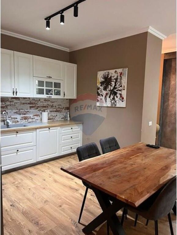 Apartament 2+1 per qira,Kopshti Botanik