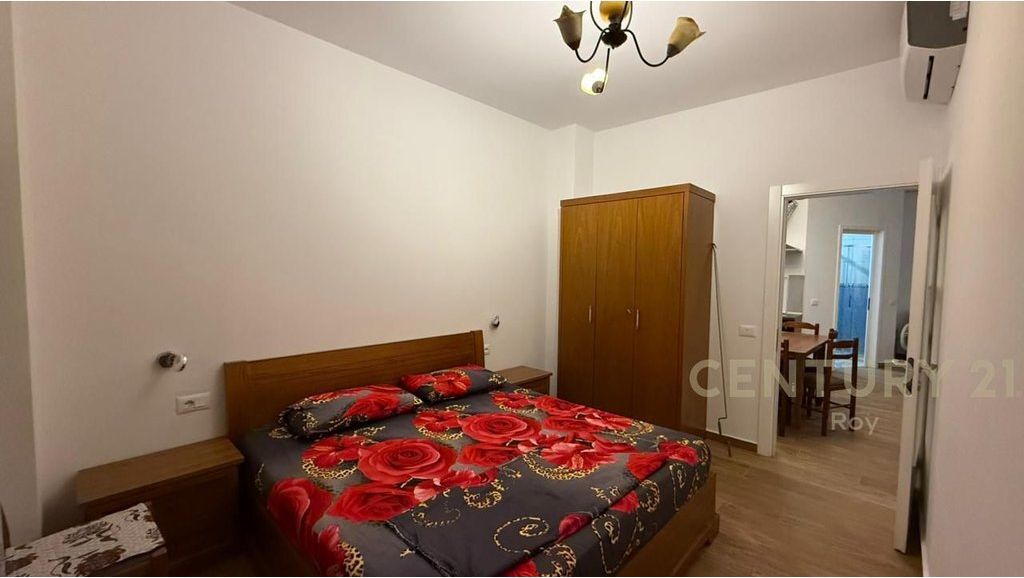 SHITET APARTAMENT 2+1 ME PAMJE DETI!20M LARG PLAZHIT!