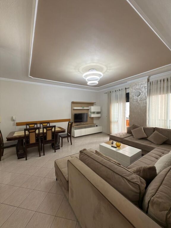 Apartament 2+1 me qira tek Rruga e Kavajes