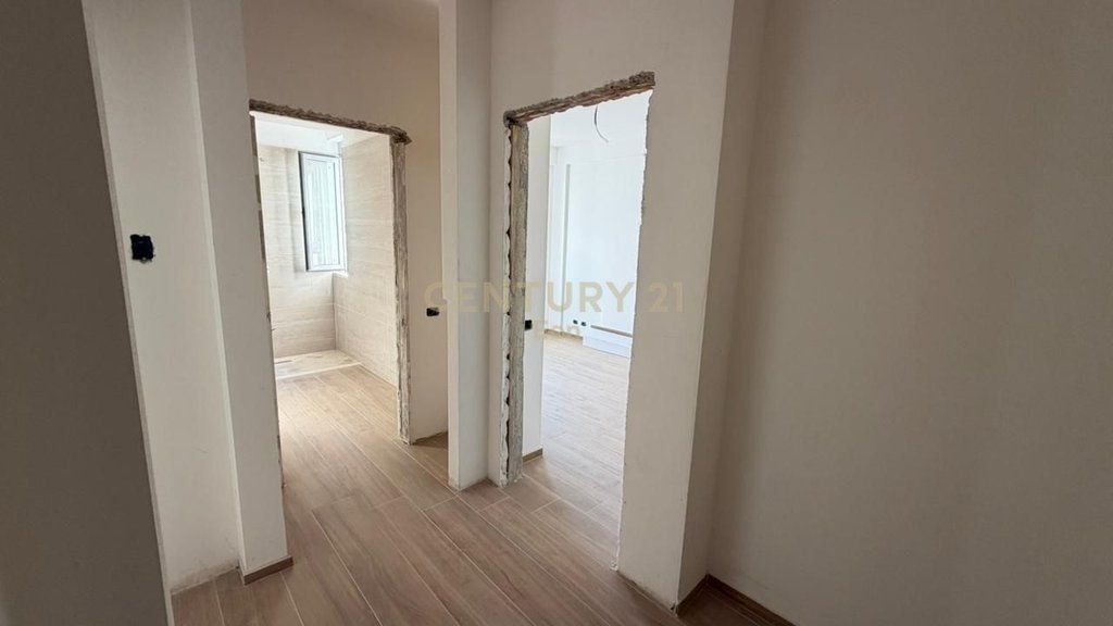 APARTAMENT 1+1 PER SHITJE NE GOLEM !