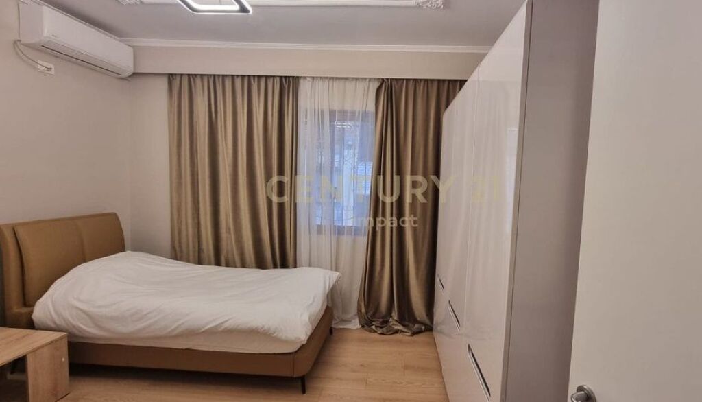 Apartment for rent 2+1+Parking, Restaurant Durres