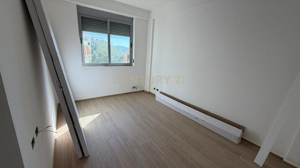 APARTAMENT 1+1 PER SHITJE NE GOLEM !