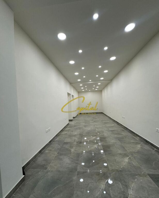 LOCALE COMMERCIALE IN VENDITA 70 M2 STADIO DINAMO 485.000 EURO