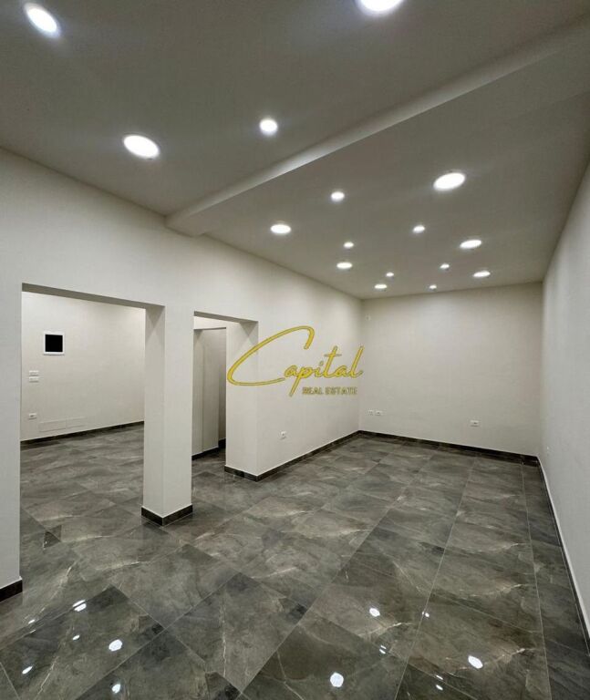 LOCALE COMMERCIALE IN VENDITA 70 M2 STADIO DINAMO 485.000 EURO