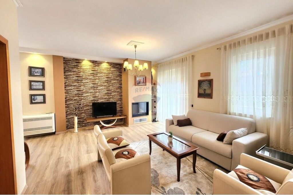 Apartment 1+1 for rent, Barricades Street