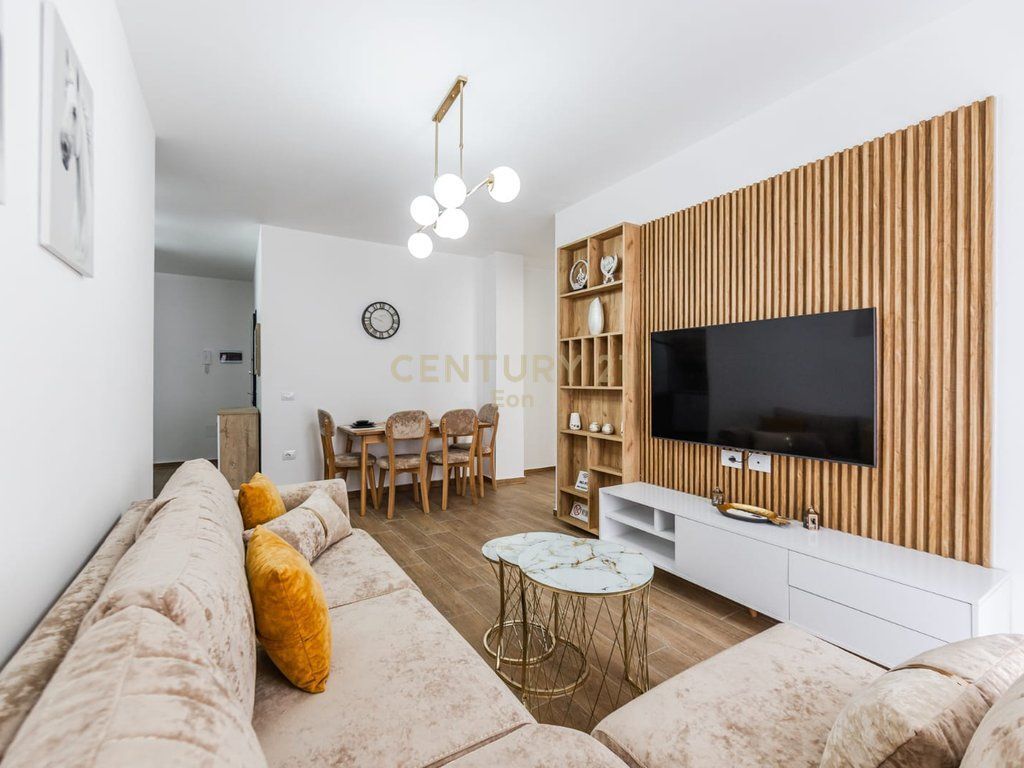 SHITET SUPER APARTAMENT NE GOLEM !