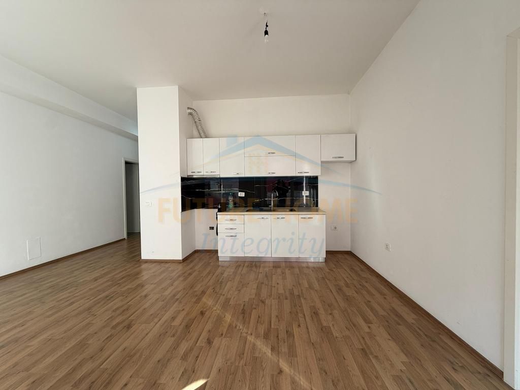 Shitet tek Kompleksi Mangalem 1+1, 110.000€