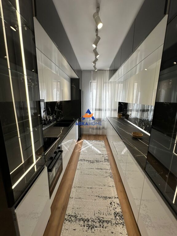 SHITET APARTAMENT 2+1+BALLKON "PALLATI ME SHIGJETA" 250.000 EURO
