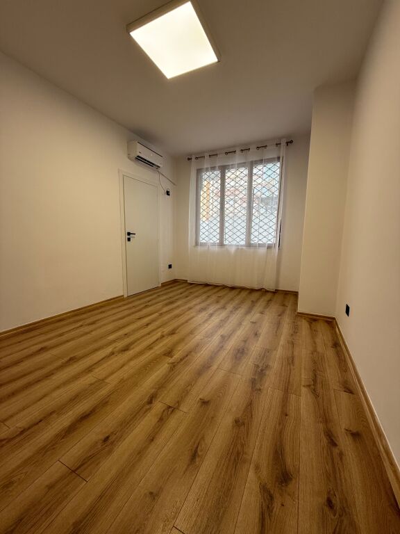 UFFICIO/APPARTAMENTO IN AFFITTO (Privato, NON Agenzia)