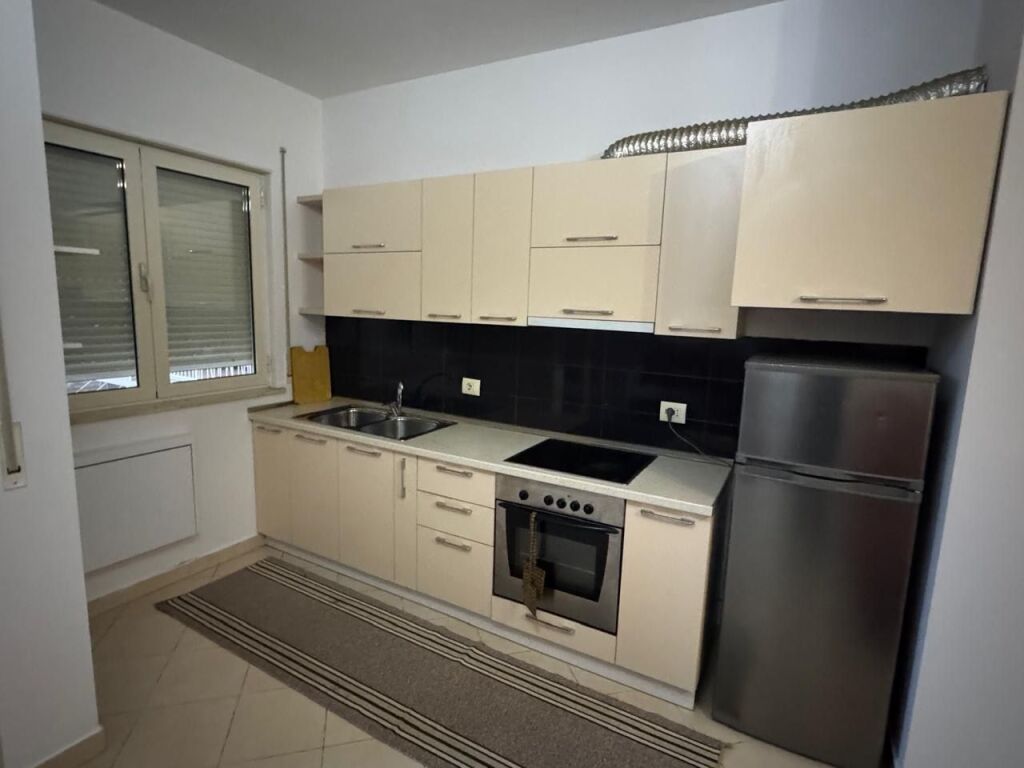 Apartament 1+1 me qera ne Don Bosko tek Bujtina e Gjelit