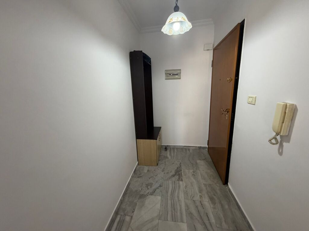 Appartamento 2+1+2 balconi in affitto Via Dritan Hoxha