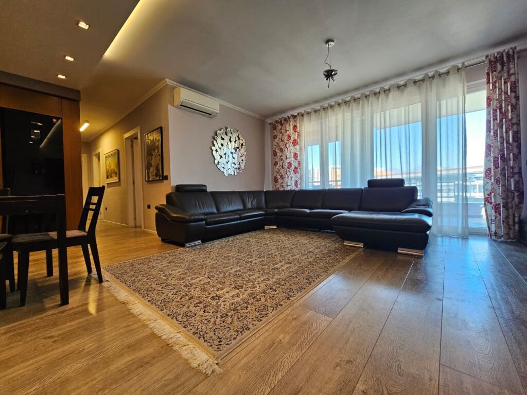 Apartament 3+1+2 ne shitje perballe Delijorgjit