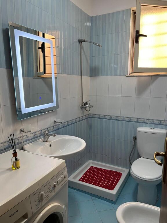 Apartament 1+1 per qira tek Rruga Fortuzi.