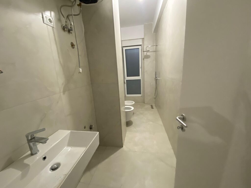 Jepet apartament 2+1 me qera,bosh