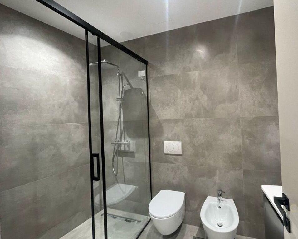 Apartament me qira 2+1 + Post Parkimi, Lake View