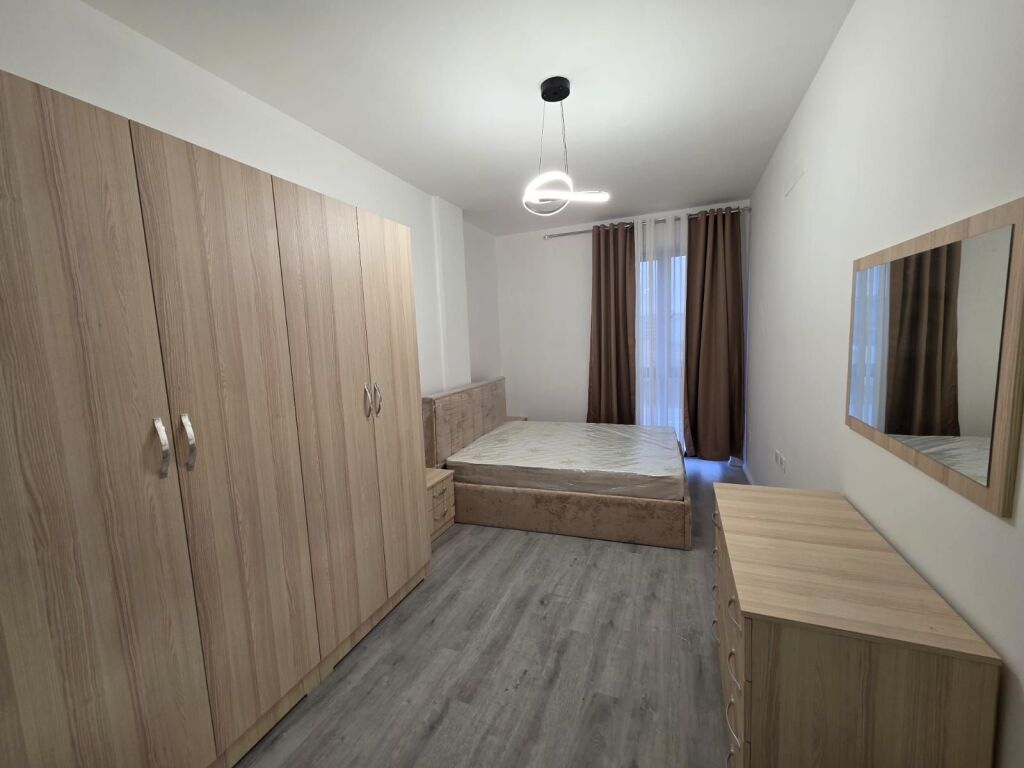 📍Ex - Piazza Shqiponja Appartamento 2+1+2 In Affitto