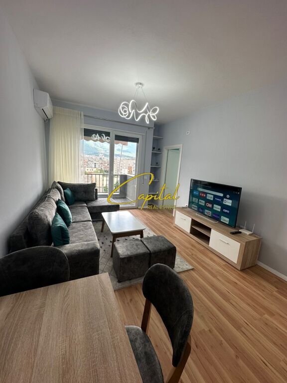 APARTAMENT ME QIRA 2+1 5 MAJI 60.000 LEKE
