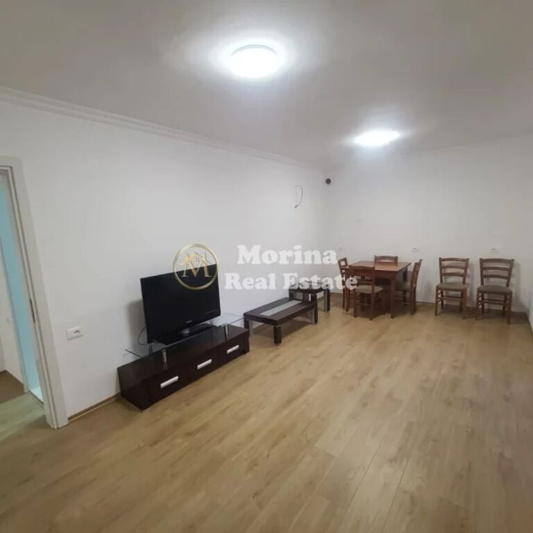 Affitto | Appartamento 2 + 1 | Piazza Skënderbej | 1200 €/mese