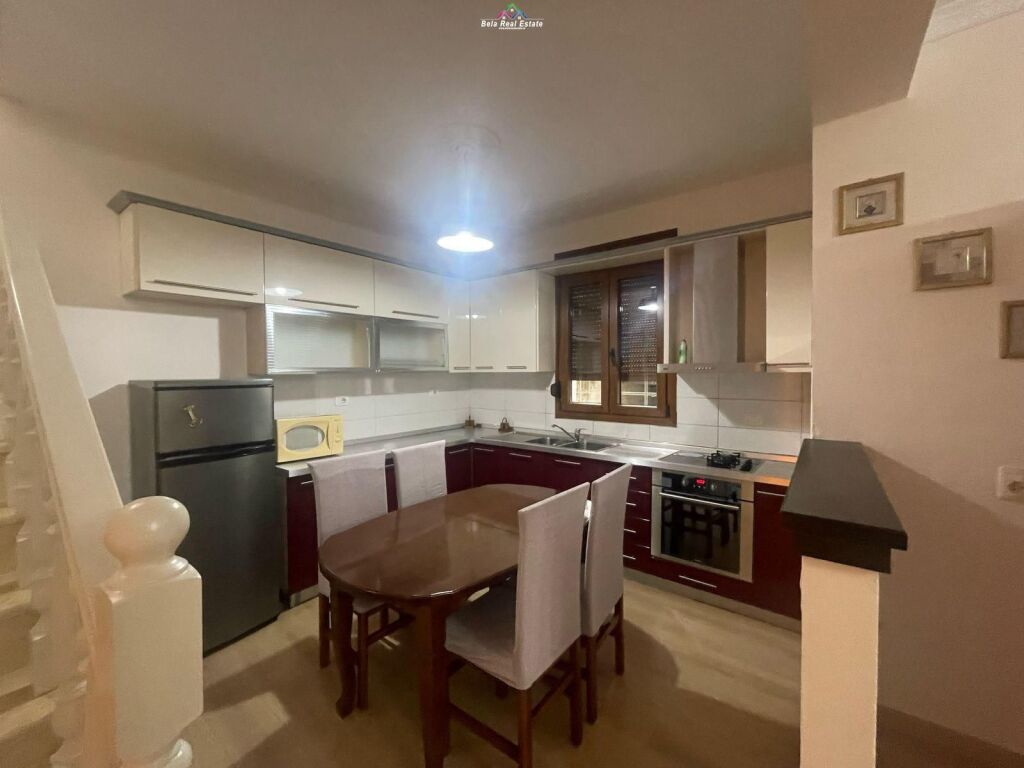 Piano Villetta/ Duplex in Affitto a Ali Demi (ID BV22392) Tirana