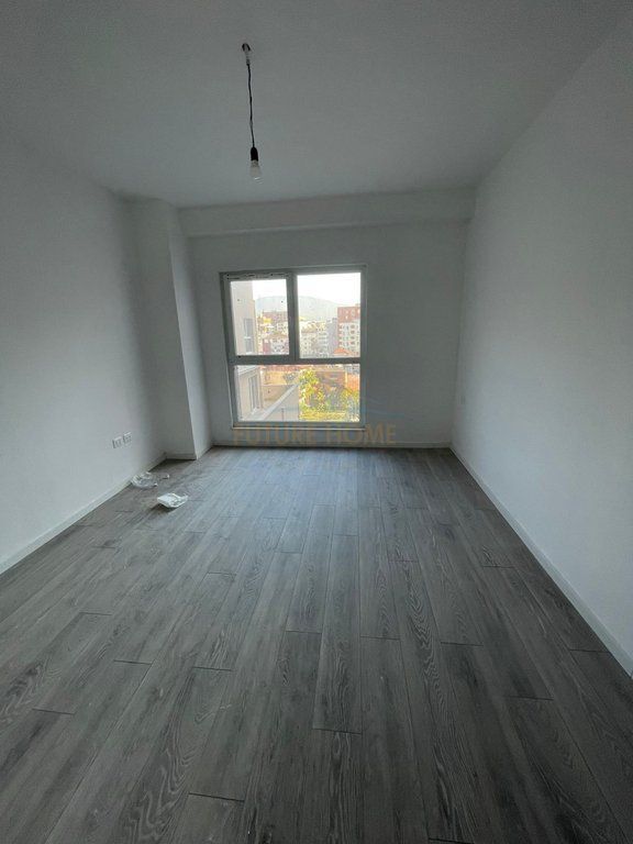 For sale, 2+1 Apartment, Aura Complex, Tirana.