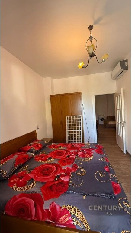 SHITET APARTAMENT 2+1 ME PAMJE DETI!20M LARG PLAZHIT!
