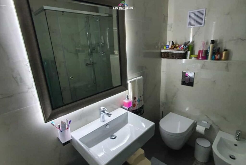 Zyre Me Qera 2+1 Tek Rruga e Kosovareve ( ID BZ2880) Tirane