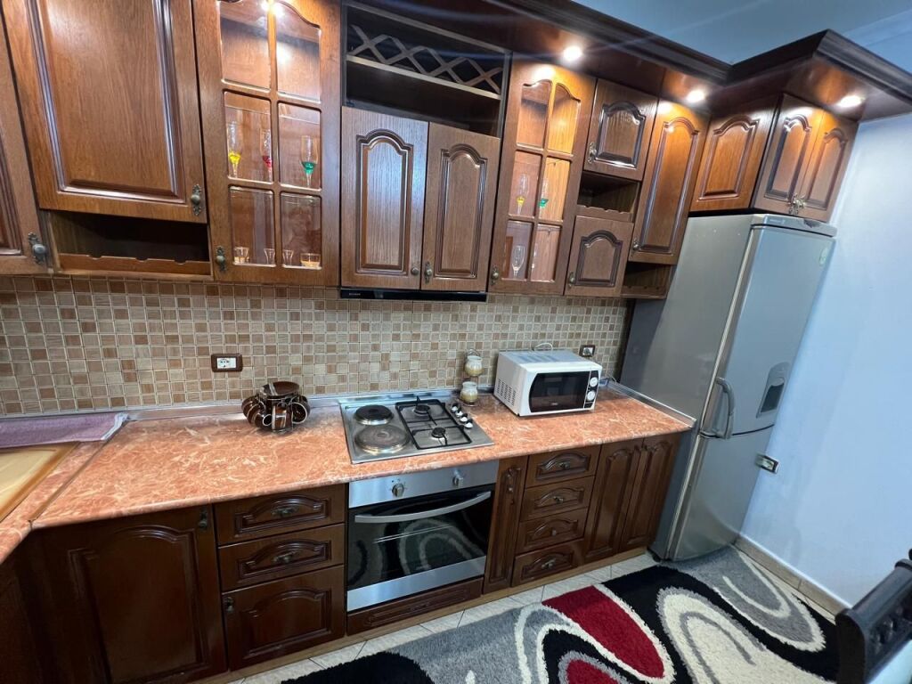 Jepet me Qera super apartament 2+1, 500 € , ne Don Bosko Afer Zogu i Zi