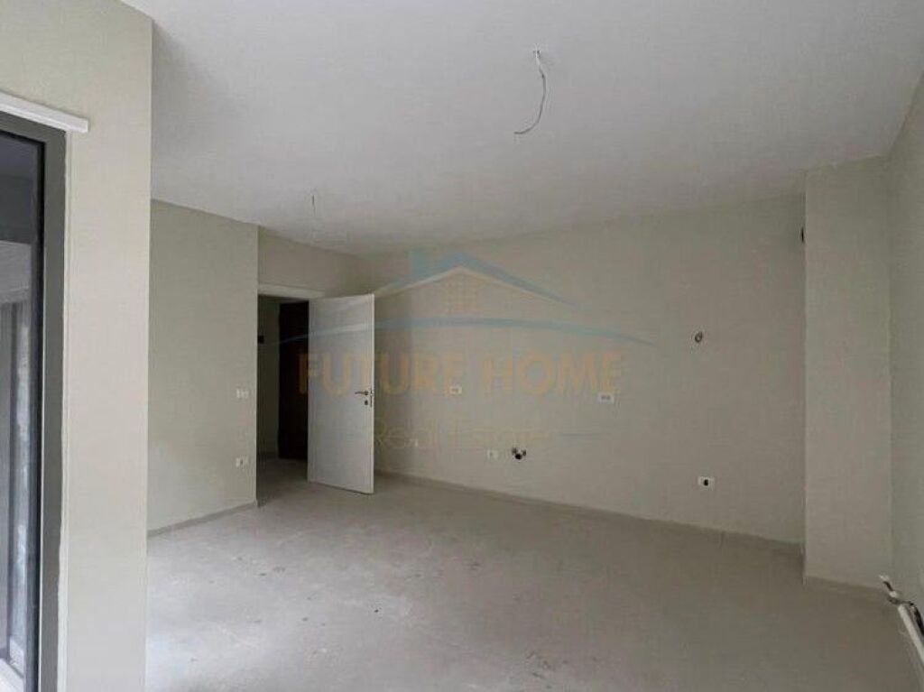 In vendita, Appartamento 1+1, Via Dervish Hekali, Scuola Rossa, Tirana