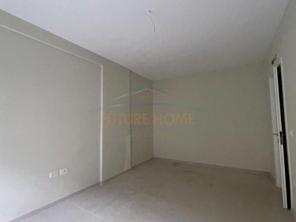 In vendita, Appartamento 1+1, Via Dervish Hekali, Scuola Rossa, Tirana