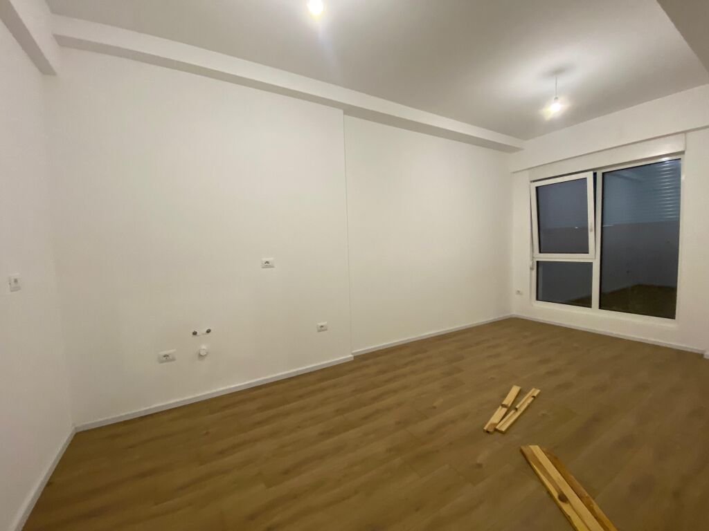Jepet apartament 2+1 me qera,bosh