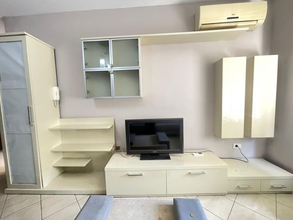 RENT APARTMENT 1+1 NEAR REPORT TV