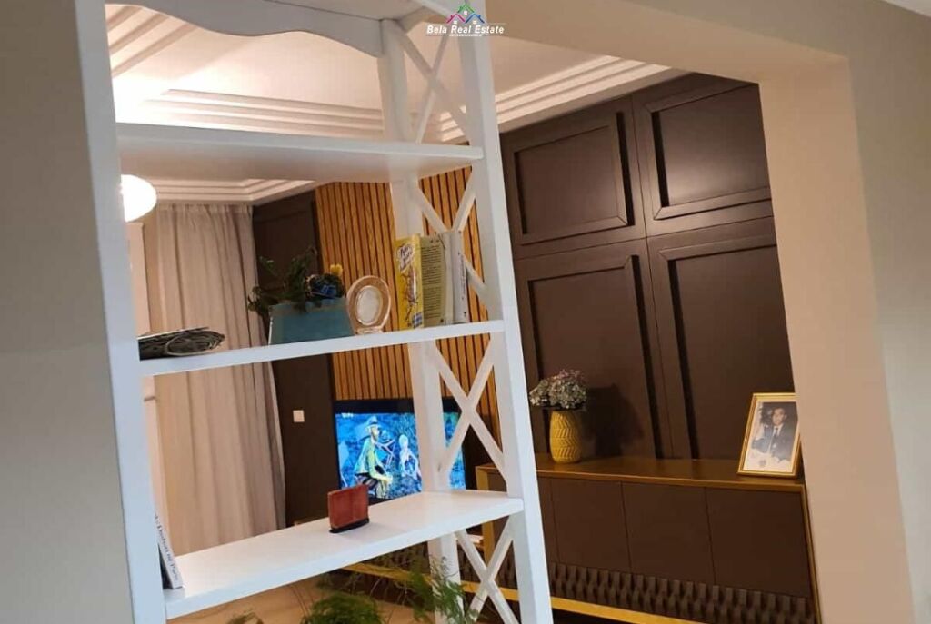 Zyre Me Qera 2+1 Tek Rruga e Kosovareve ( ID BZ2880) Tirane