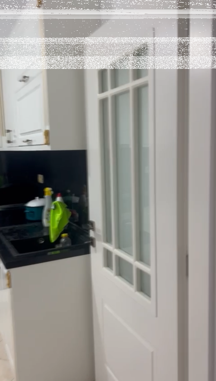 Apartament 1+1, Fresk!