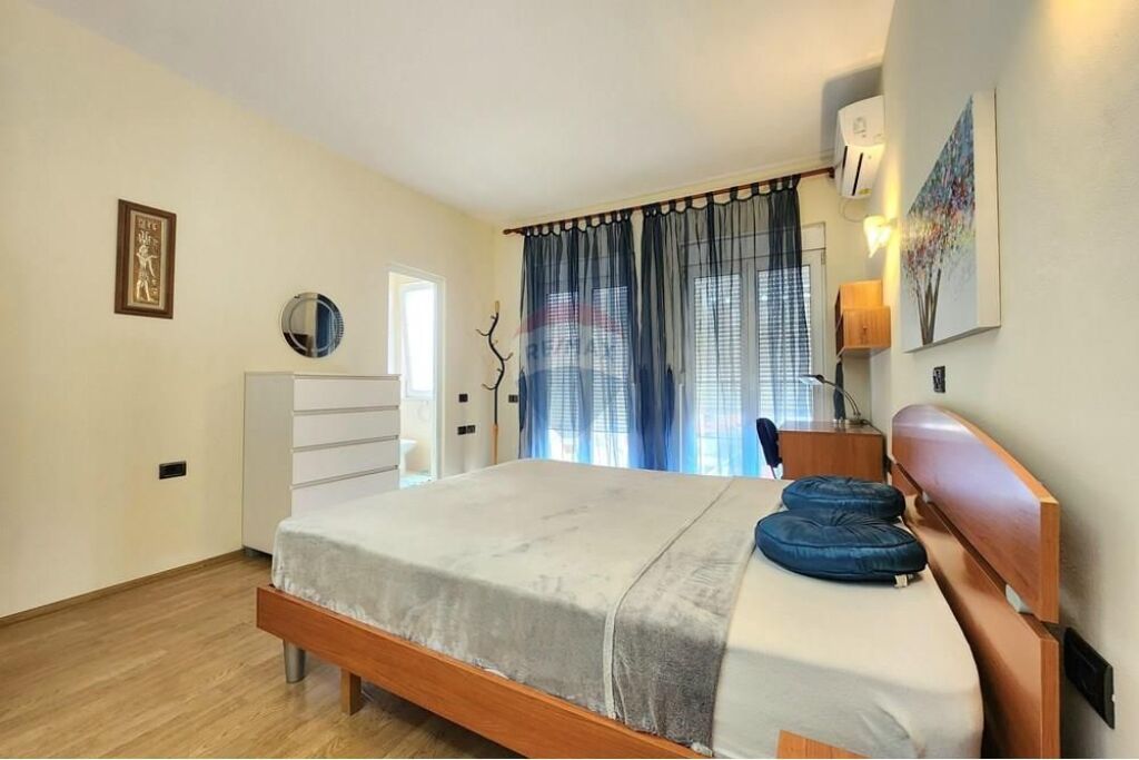 Apartament  1+1 - Për Qira - 9 Katëshet